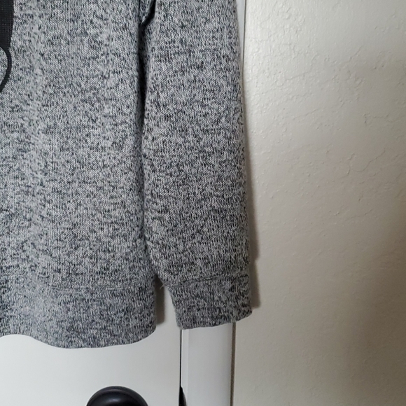 Disney Mini Mouse Sweater #3 - Picture 4 of 6